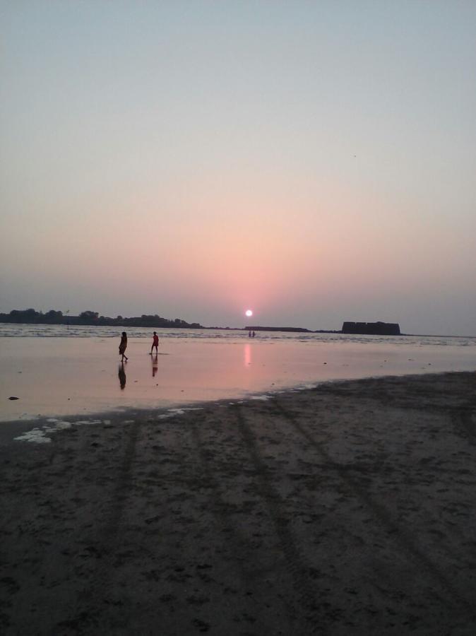 Palm Springs Lake Resort Jaitāpur Buitenkant foto